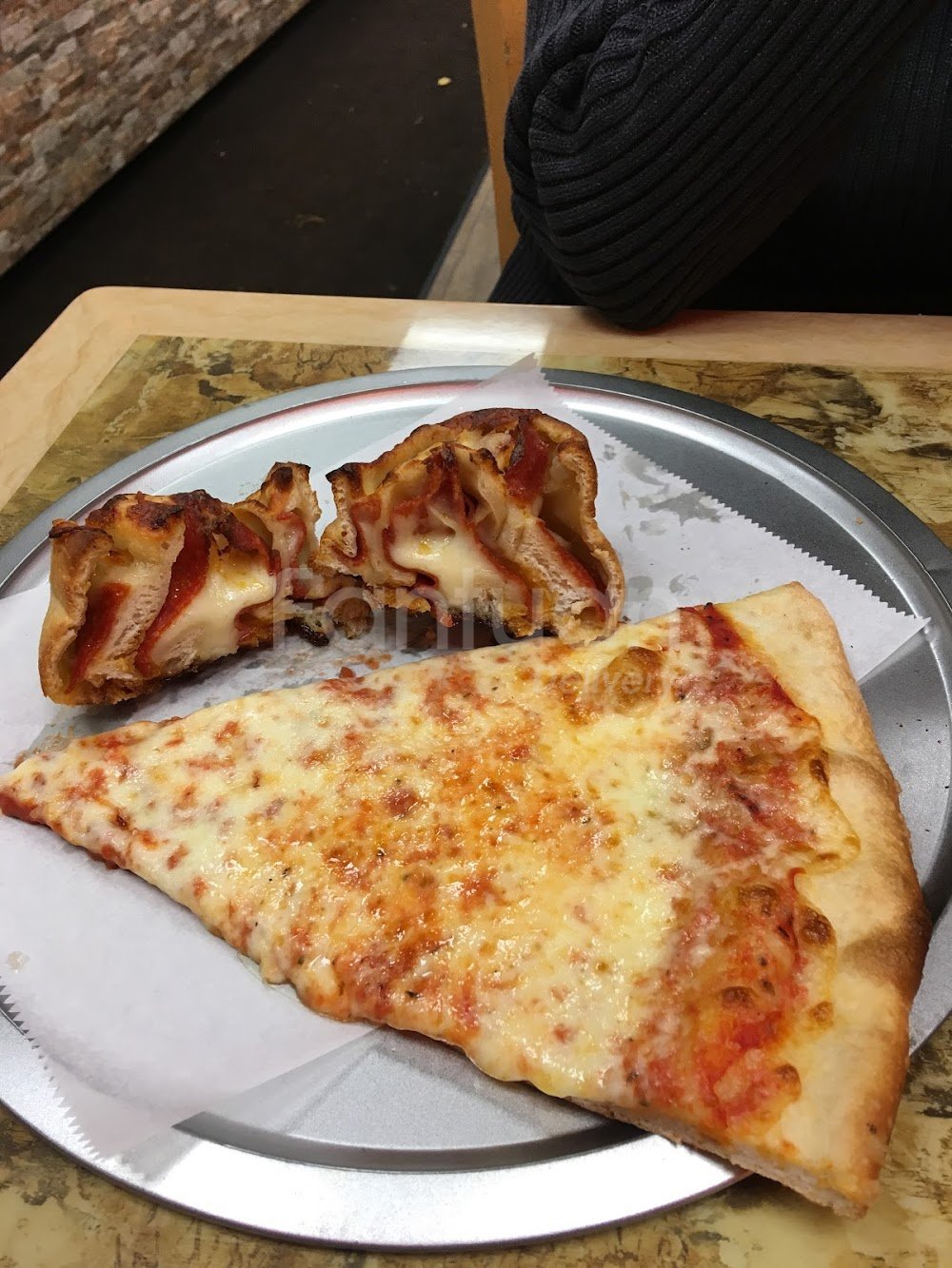 Bonbino's Pizza & Restaurant - Pizza restaurant in Rockville Centre, NY